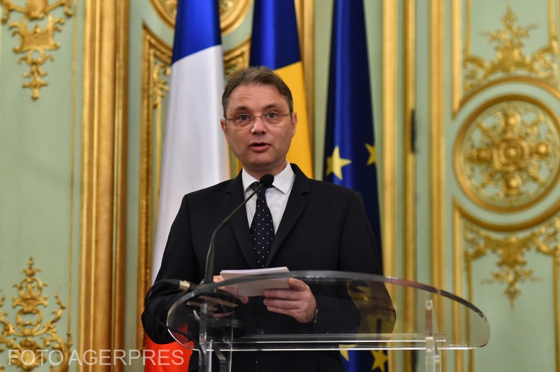 Programul de guvernare al premierului desemnat Luca Niculescu are 120 de pagini și vizează măsuri economice majore