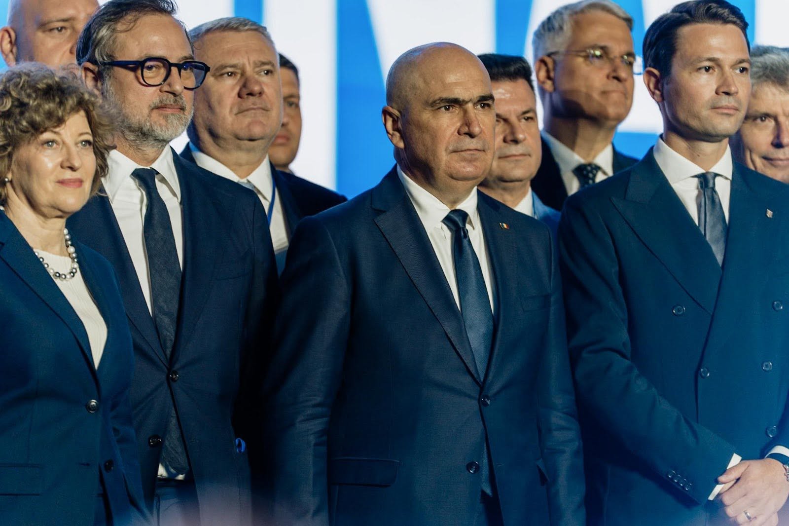 Decizie critică la PNL: Liderii partidului decid sâmbătă dacă susțin Guvernul Luca Niculescu