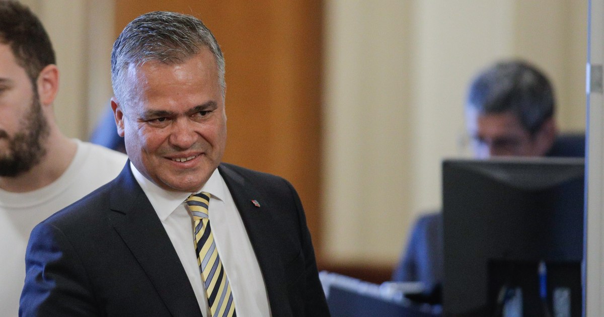 Adrian Veștea atacă conducerea PNL: „Trădarea a devenit brusc responsabilitate”