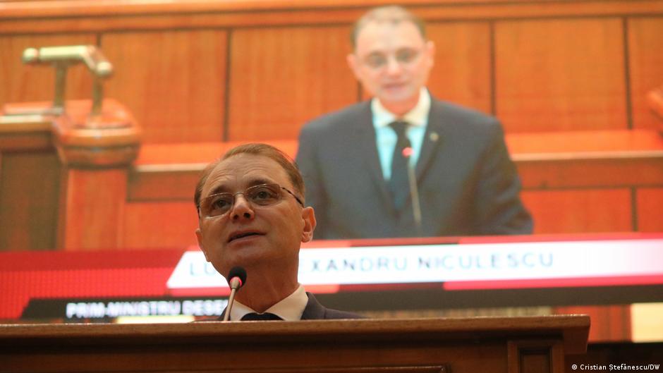 România are un nou Guvern: Cabinetul Luca Niculescu a primit învestitura Parlamentului