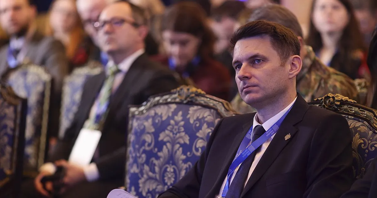 Daniel Fenechiu infirmă zvonurile despre schimbarea președintelui Senatului