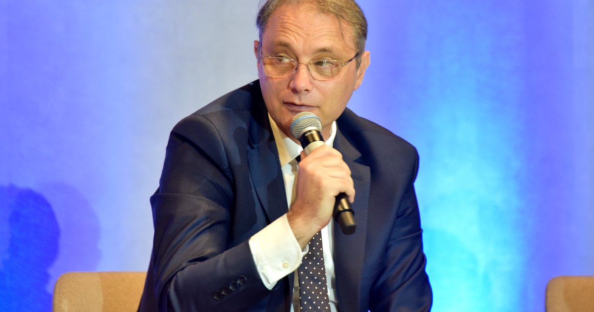 Kelemen Hunor respinge acuzațiile privind refuzul lui Luca Niculescu și traseismul în formarea Guvernului