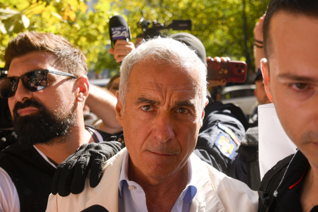 Bodyguardul lui Călin Georgescu, Marin Burcea, este audiat de DIICOT în dosarul scanării vilei din Mogoșoaia