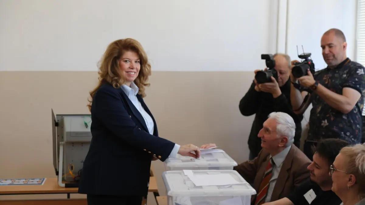 Alegeri prezidențiale în Bulgaria: Iliana Iotova conduce în sondaje, dar campania este marcată de tensiunile din Ucraina