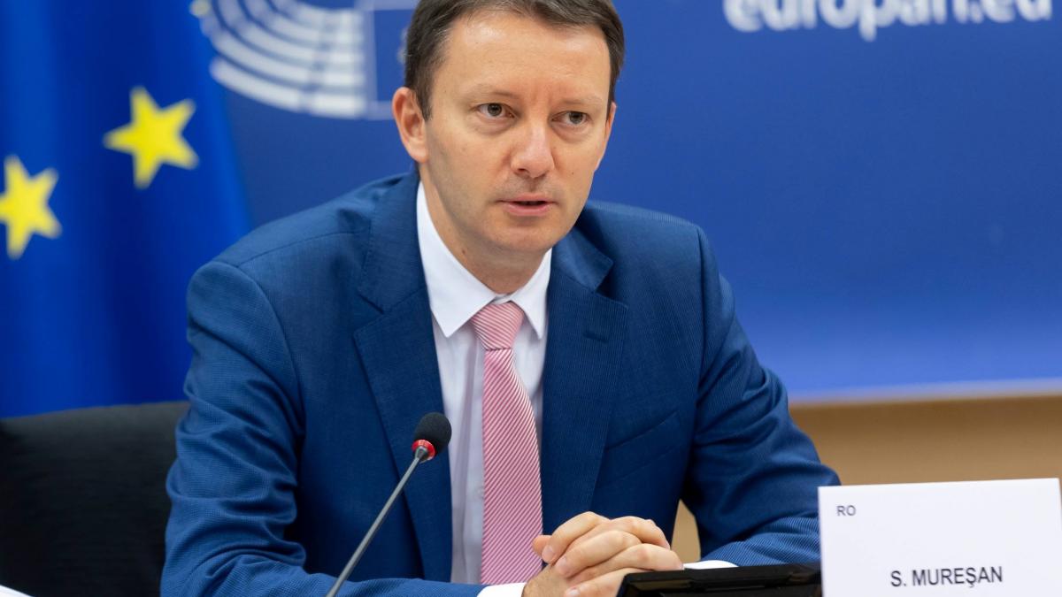 Siegfried Mureșan a început discuțiile cu PNL, USR și UDMR pentru formarea noului Guvern
