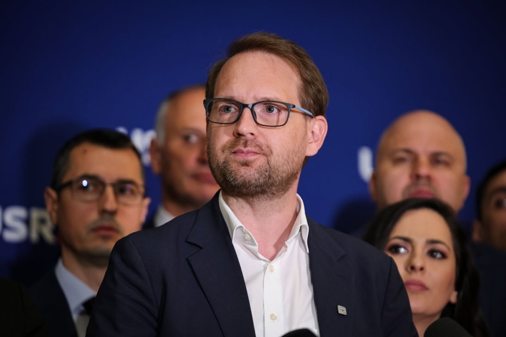 Scrutin intern în USR: Cum poate influența noul Birou Național autoritatea lui Dominic Fritz