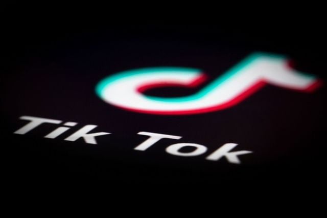 Manipulare pe TikTok: Imagine generată cu AI despre fiul lui Călin Georgescu a păcălit mii de utilizatori