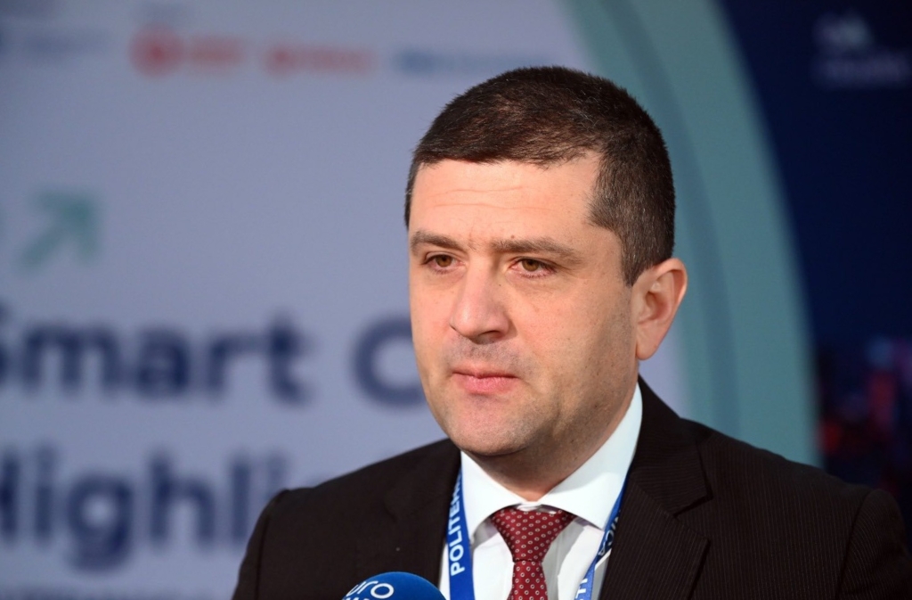Radu Miruță, atac dur la adresa lui Sorin Grindeanu: Ironii despre diploma lui Ciolacu și lista investitorilor