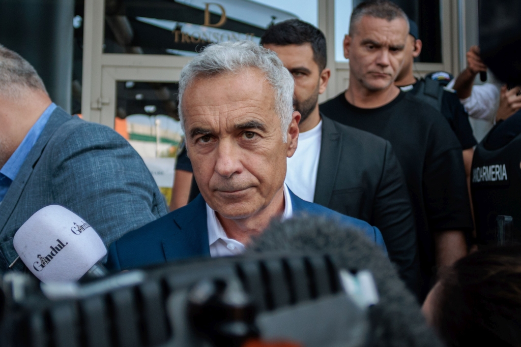 Călin Georgescu, reținut de DIICOT într-un dosar de înșelăciune de 1,1 milioane de euro
