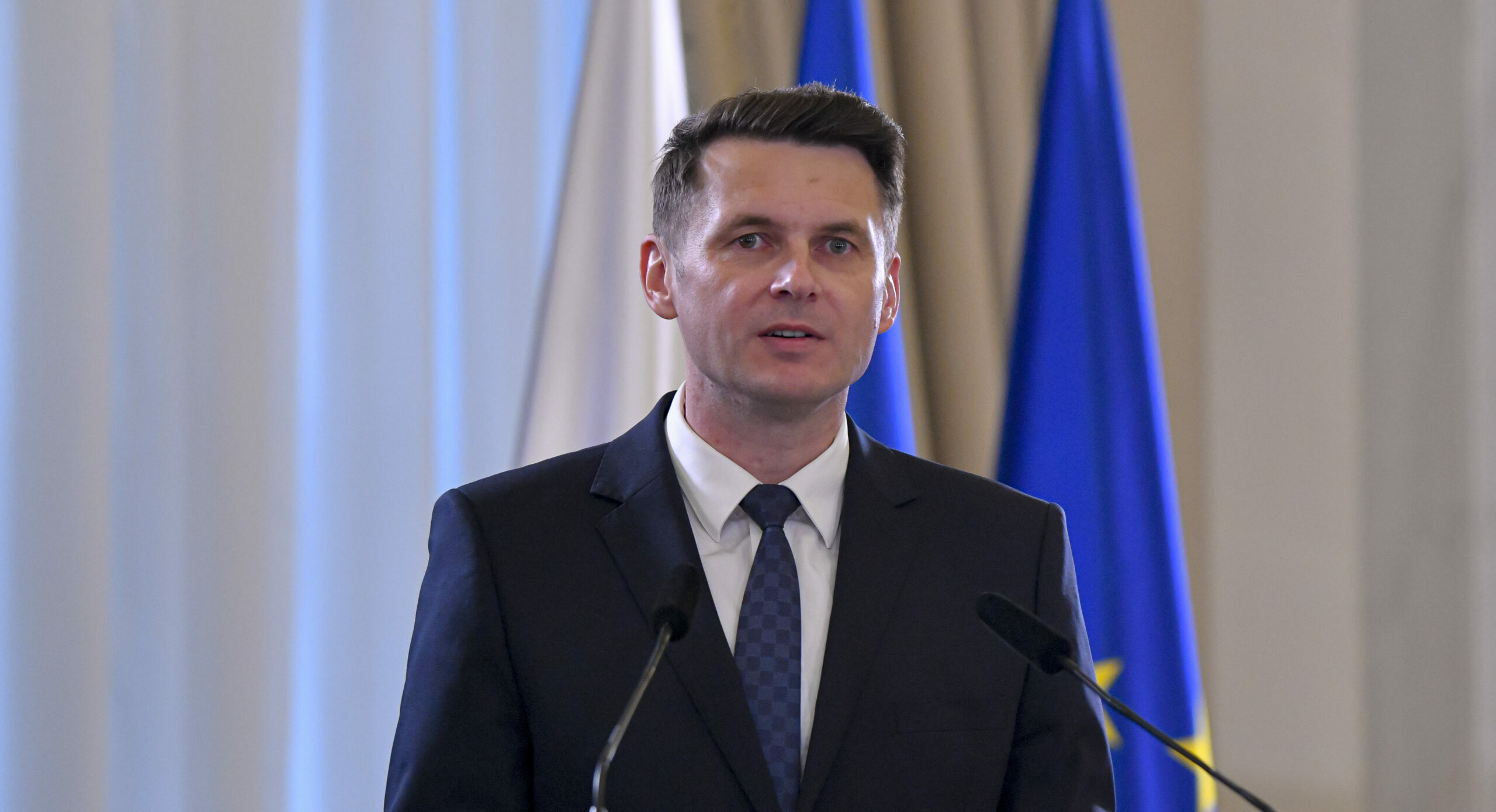 Mircea Abrudean a oferit explicații în fața Senatului privind întâlnirea dintre Bolojan și Simina Tănăsescu