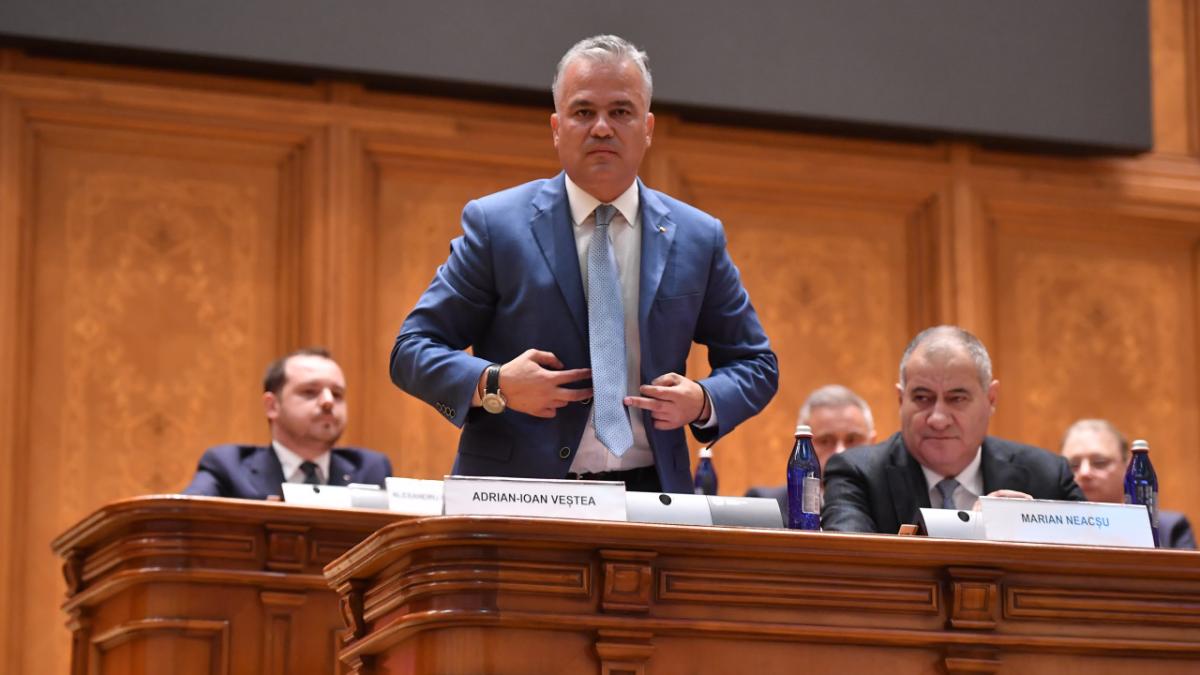 Sorin Grindeanu explică de ce l-a recomandat pe Adrian Veștea să discute cu AUR