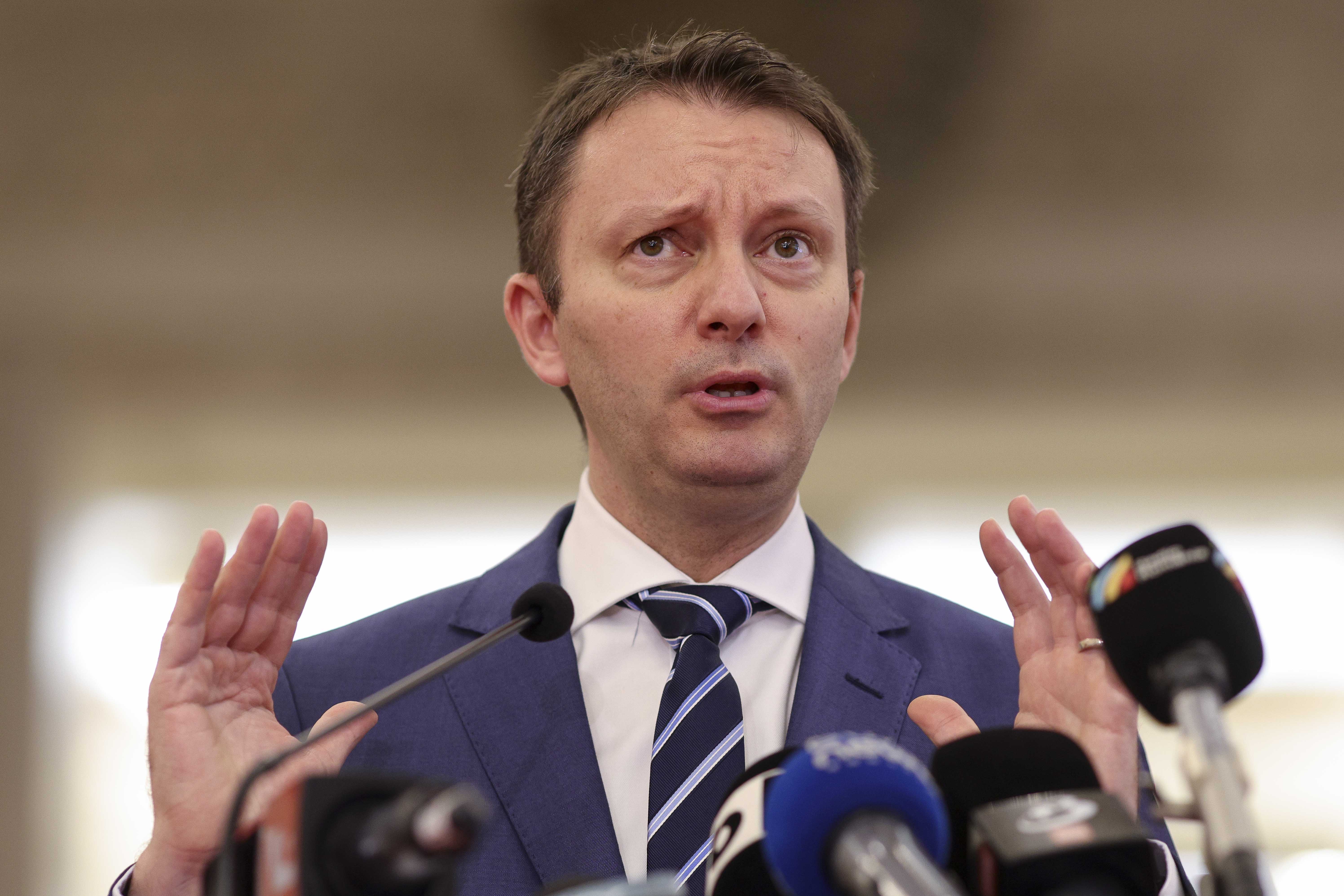 Tactica lui Siegfried Mureșan în negocierea guvernului: atacuri la adresa membrilor familiilor adversarilor
