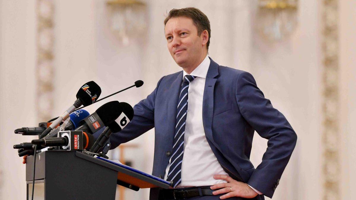 Siegfried Mureșan refuză solicitările PSD și insistă pe votul în Parlament pentru formarea Guvernului