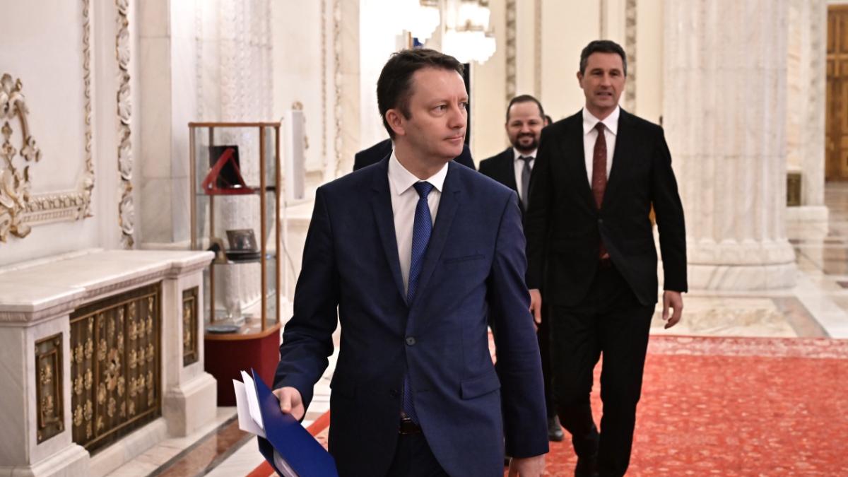 George Simion anunță suspendarea lui Nicușor Dan și refuzul de a vota Guvernul Mureșan