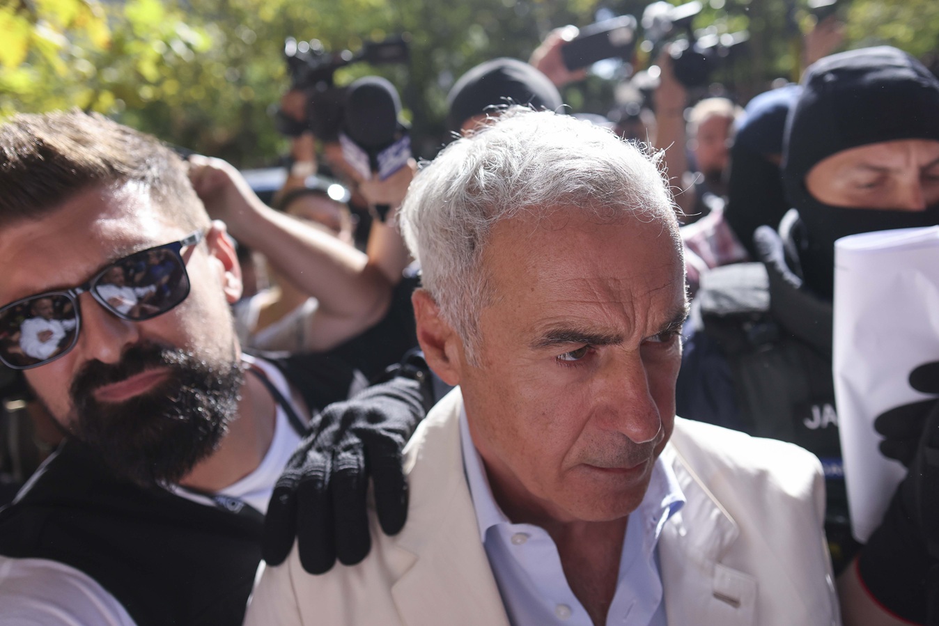 Decizie majoră pentru Călin Georgescu: Judecătorii decid dacă va fi arestat preventiv