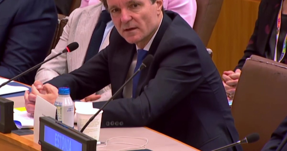 Nicușor Dan cere stop crizei politice, dar riscul de faliment rămâne prezent în urma votului de mâine