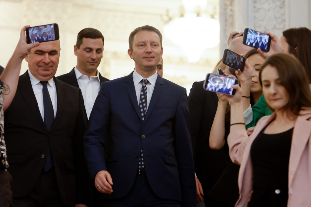 Siegfried Mureșan promite colaborare cu opoziția înainte de votul de investitură în Parlament