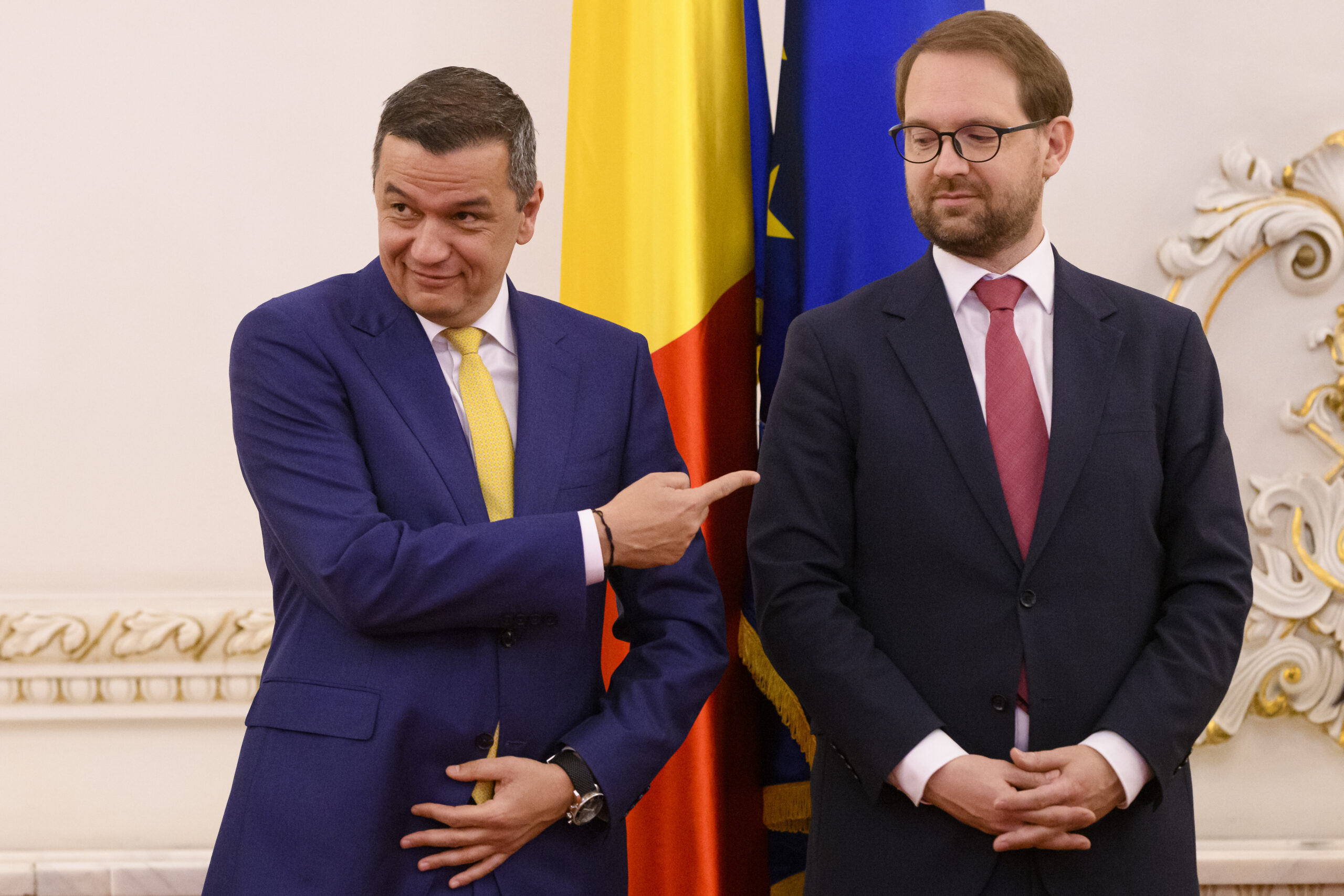 USR reacționează ironic după eșecul învestirii Guvernului Mureșan: „Miniștrii își continuă treaba în Guvernul Bolojan”