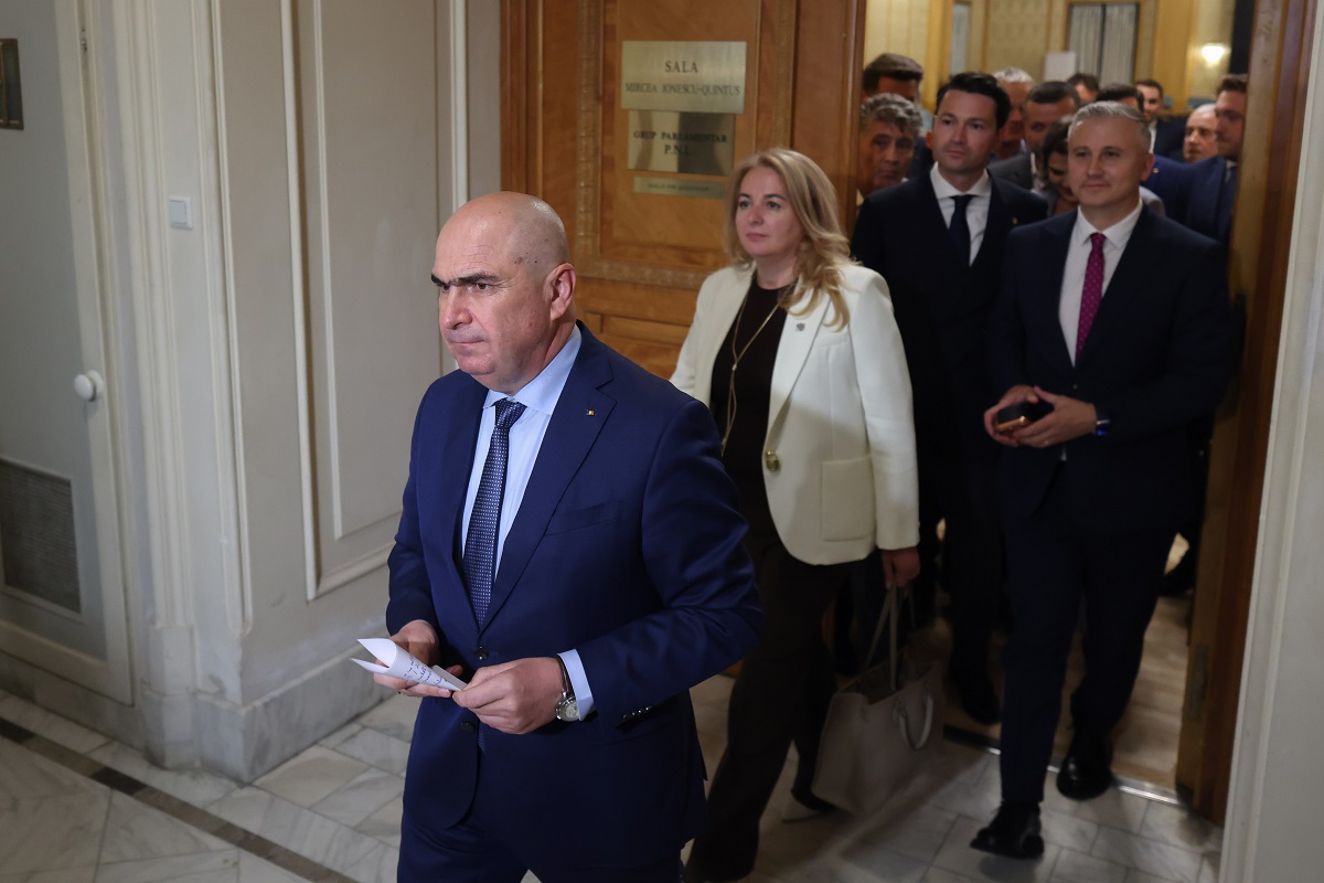 Bolojan: Președintele are pârghia alegerilor anticipate după respingerea Guvernului Mureșan