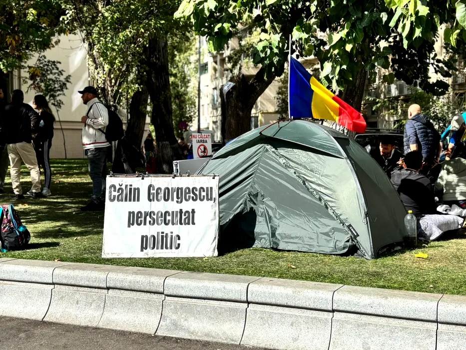 Călin Georgescu ar putea fi mutat de la Arestul Central din cauza protestelor susținătorilor săi