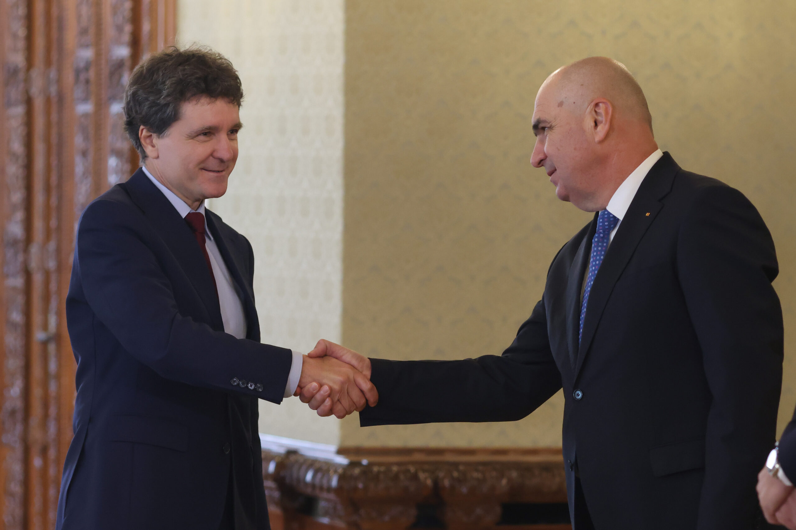 Consultări la Cotroceni: AUR cere alegeri anticipate, iar PSD solicită mandatul de premier