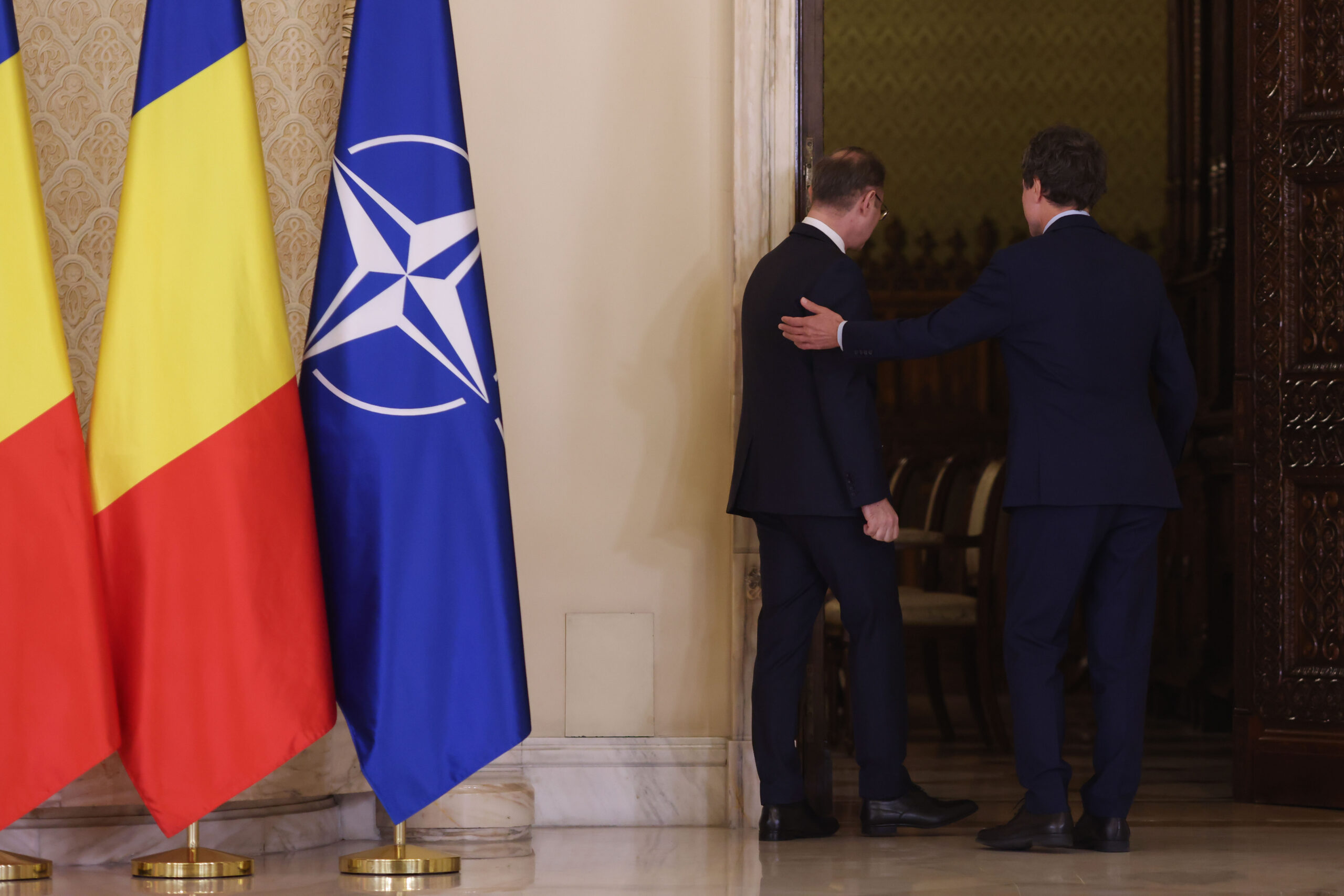 Reacții partizane după desemnarea lui Luca Niculescu: PSD și AUR refuză susținerea premierului desemnat