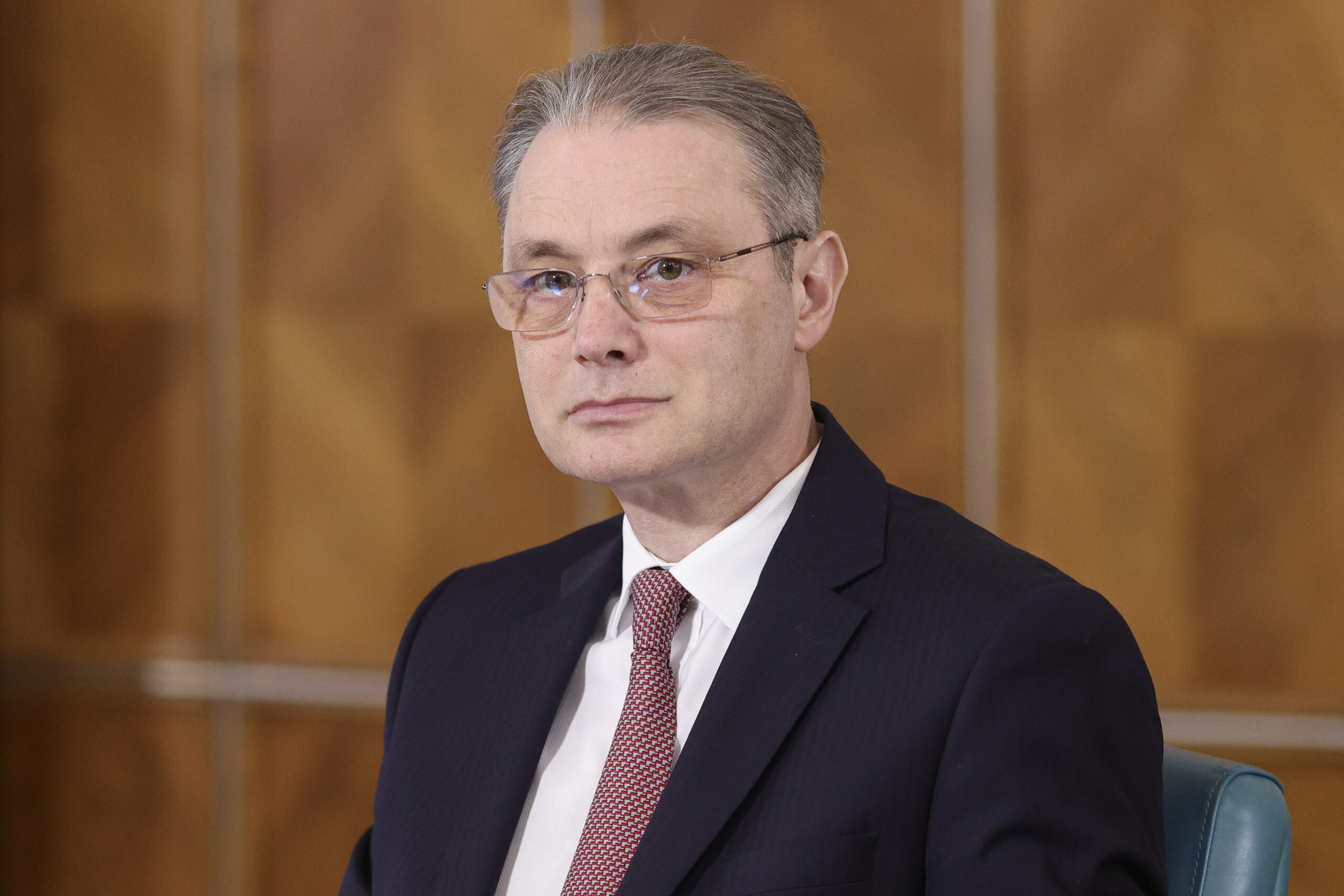 Luca Niculescu ar putea renunța la mandat dacă nu primește garanții pentru votul de învestitură
