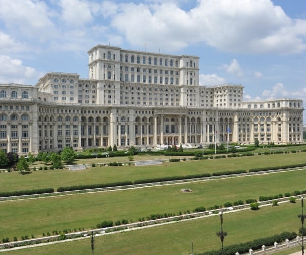 AUR propune trei măsuri de relansare a economiei după revizuirea prognozei Băncii Mondiale