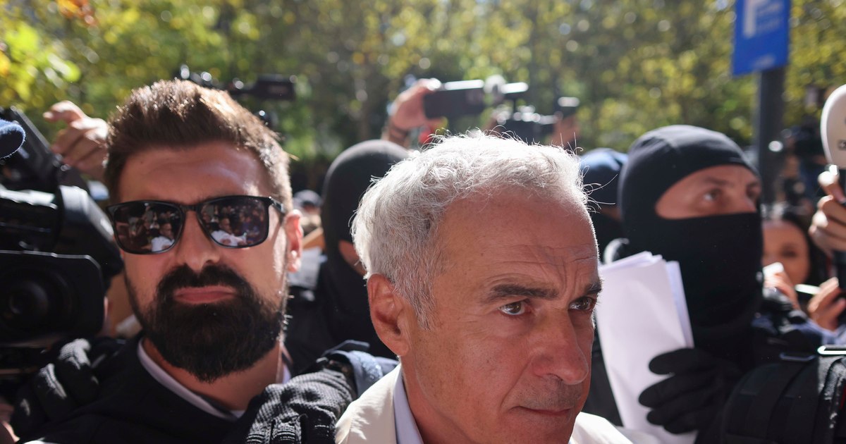 Motivarea arestării lui Călin Georgescu: Planul de mutare în Italia și suspiciunea de grup infracțional