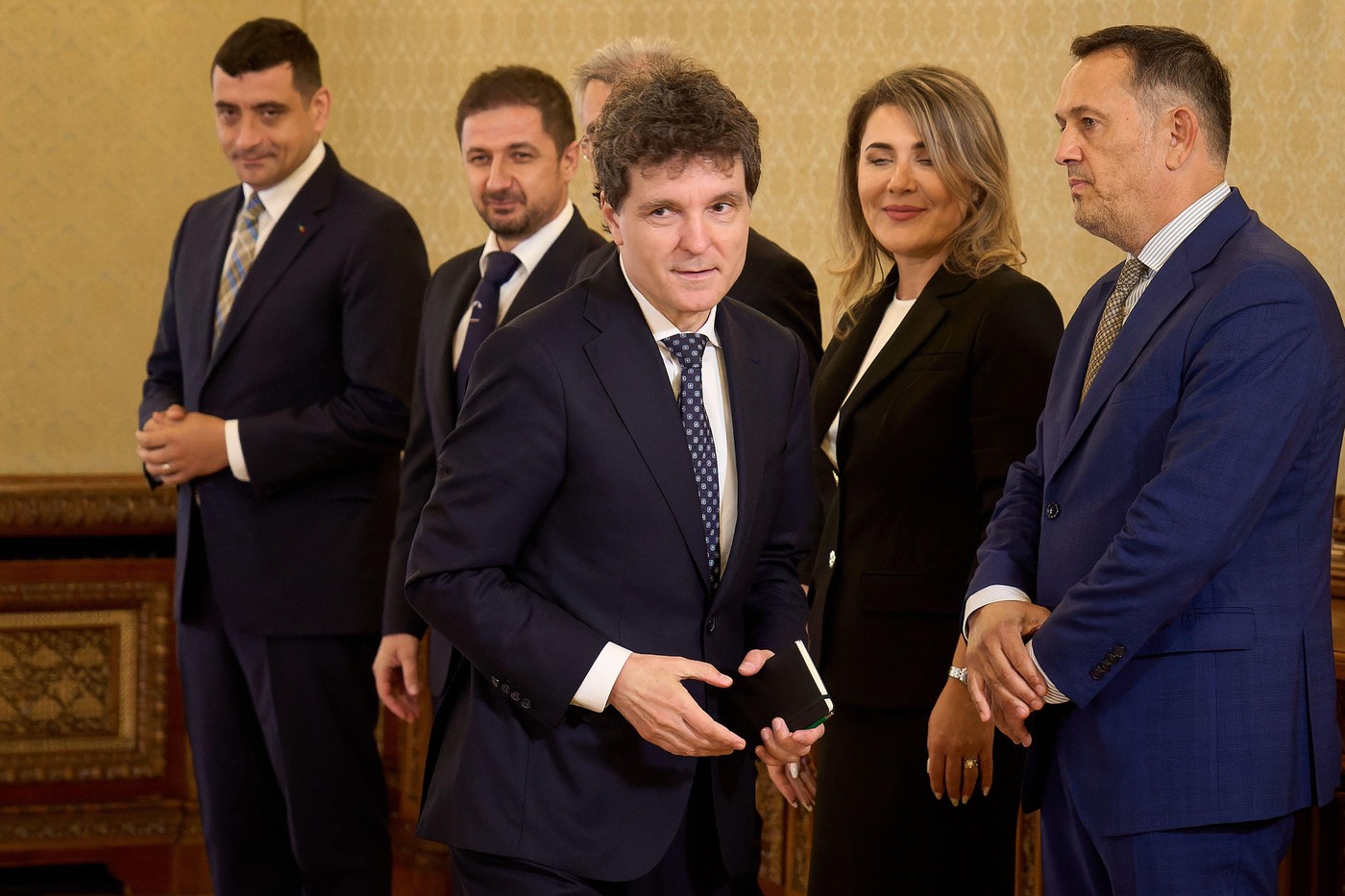 Augustin Zegrean: Prima condiție pentru alegeri anticipate a fost îndeplinită. Când ar putea avea loc scrutinul
