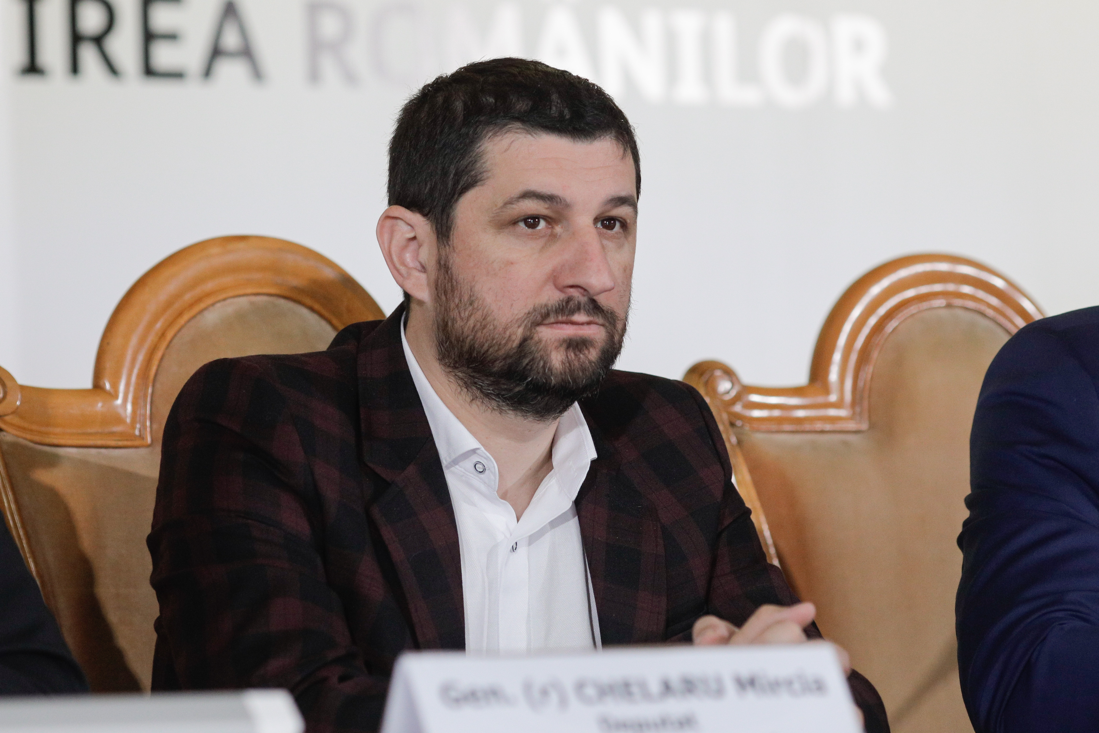Conflict în AUR: Cofondatorul partidului acuză conducerea că dezbină societatea pentru procente