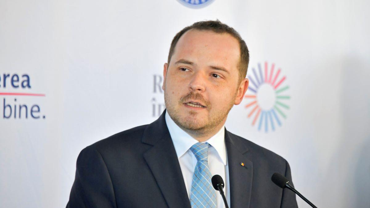 Apelul lui Alexandru Rogobete pentru refacerea coaliției PSD, PNL și UDMR în contextul crizei politice