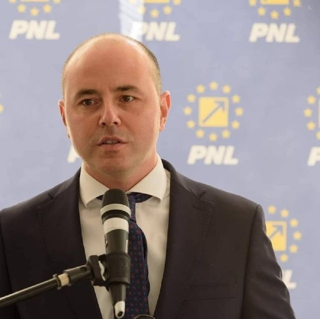 Tensiuni în PNL: Alexandru Muraru acuză existența unui grup de puciști care comunică cu PSD