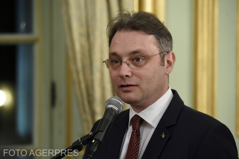 Luca Niculescu continuă consultările cu partidele și grupurile parlamentare pentru formarea Guvernului