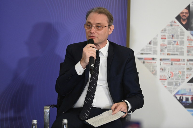Negocieri intense pentru Guvernul Luca Niculescu: PSD decide luni, PNL refuză participarea în Executiv