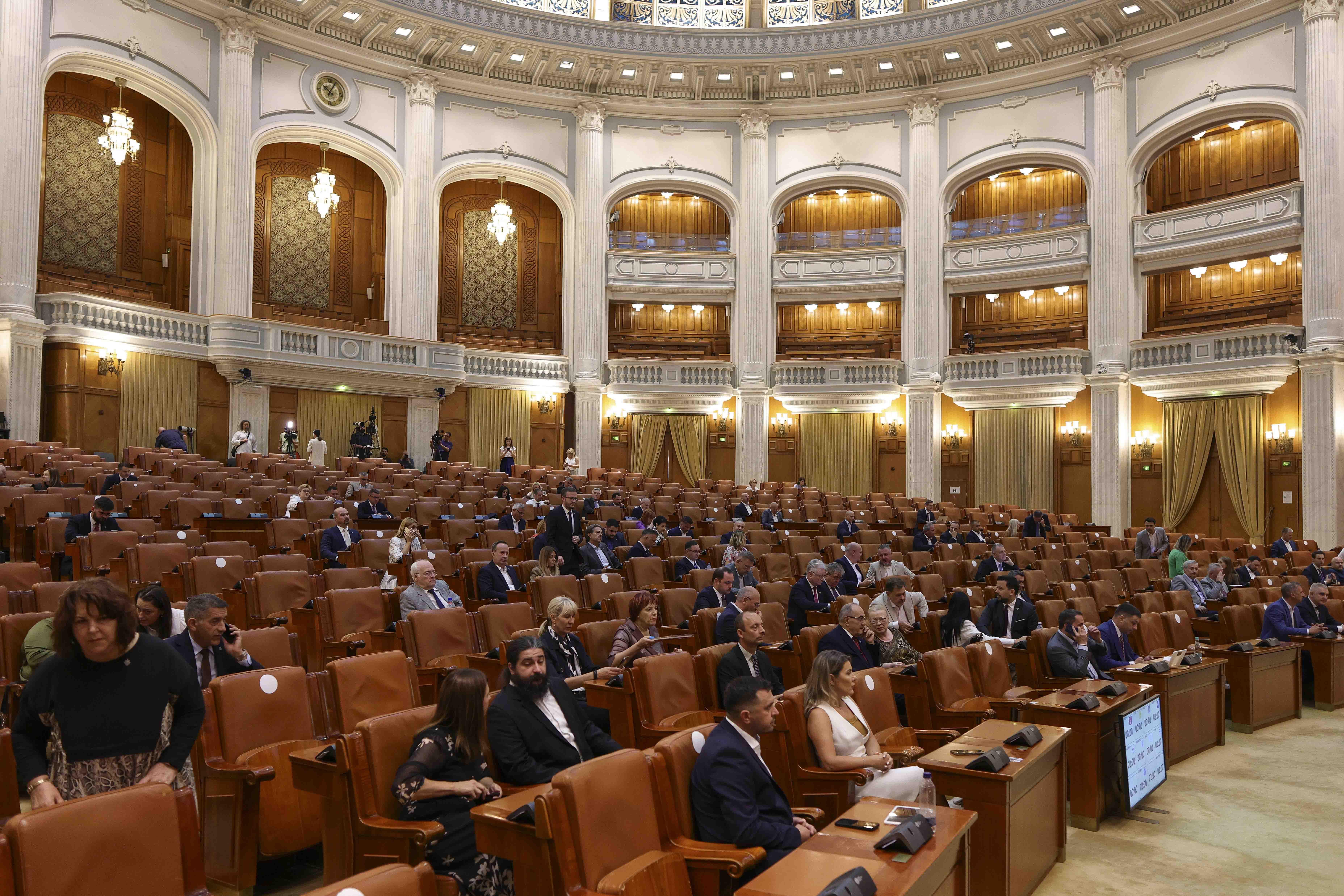 Daniel Fenechiu își retrage semnătura de pe proiectul de dezincriminare a deținerii de droguri pentru consum propriu